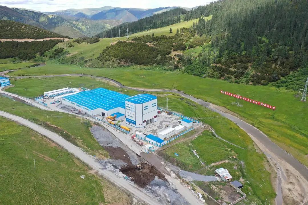 “站”立高原！beats365官方唯一网站搅拌站助力川藏线建设！