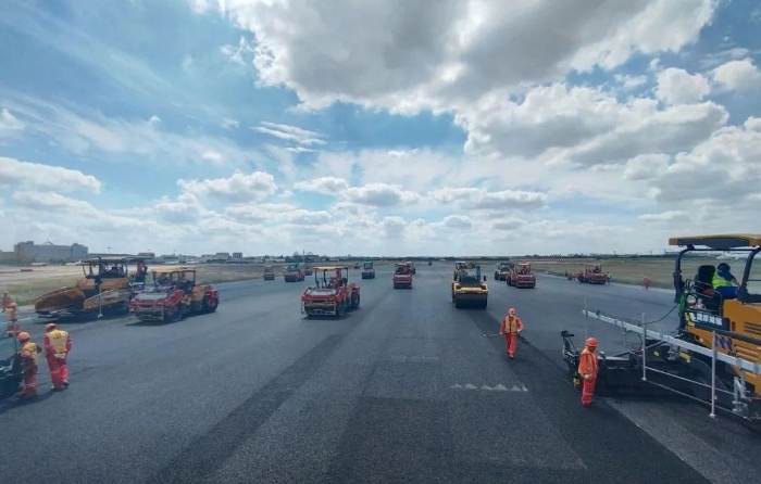 15天、26.6万平方米、45000吨！难！难！难！战！战！战！