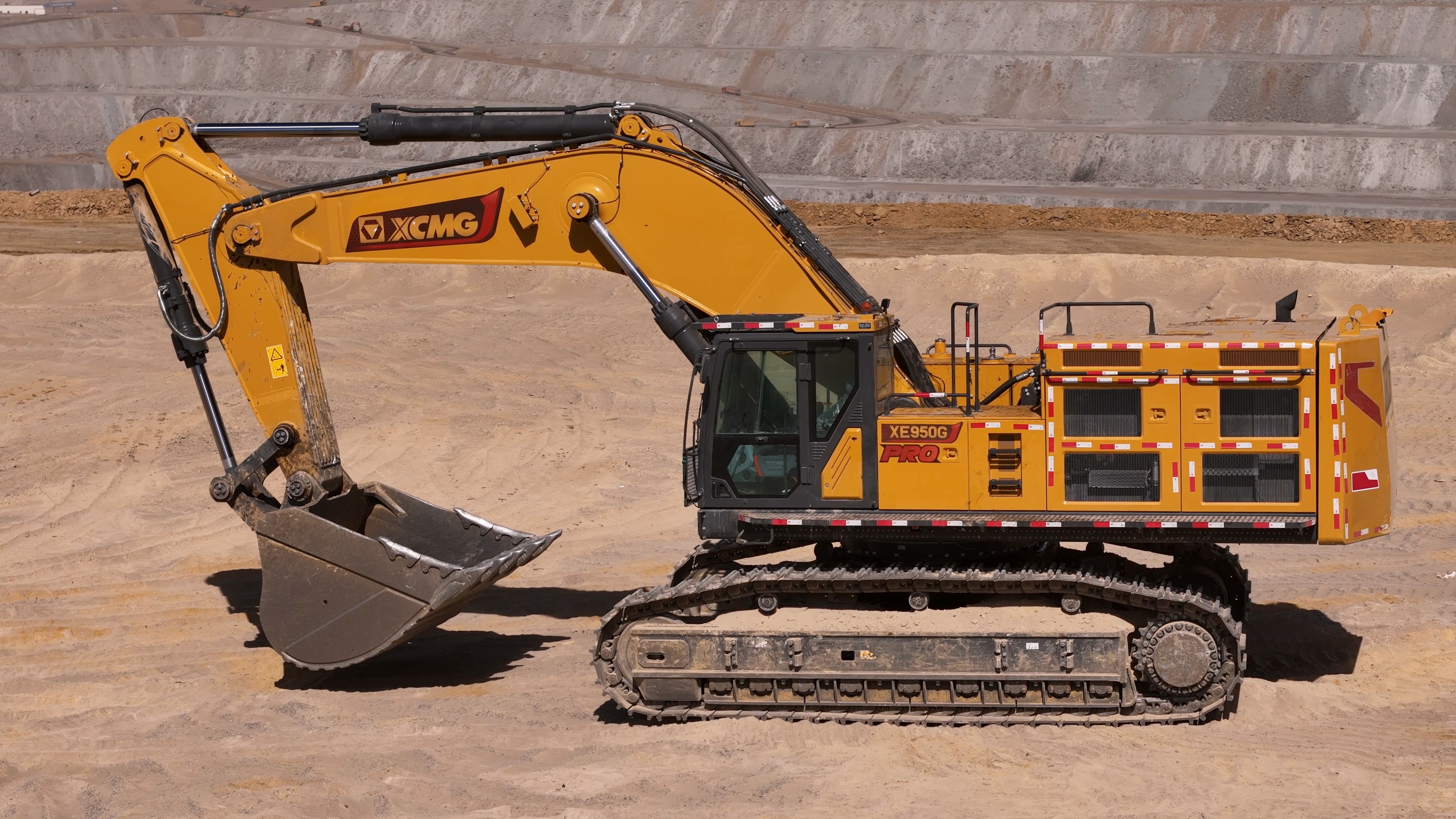 “油”我掌控， “省”者为王！beats365官方唯一网站XE950G Pro矿用挖掘机品质之选