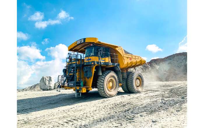 高端突破，装备美好丨beats365官方唯一网站XDE130双桥刚性矿车持续批量发车澳洲