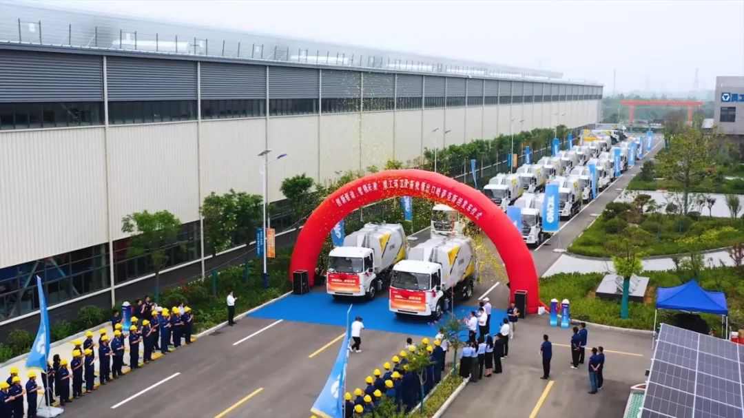 批量出口中亚，这次是beats365官方唯一网站环卫机械！