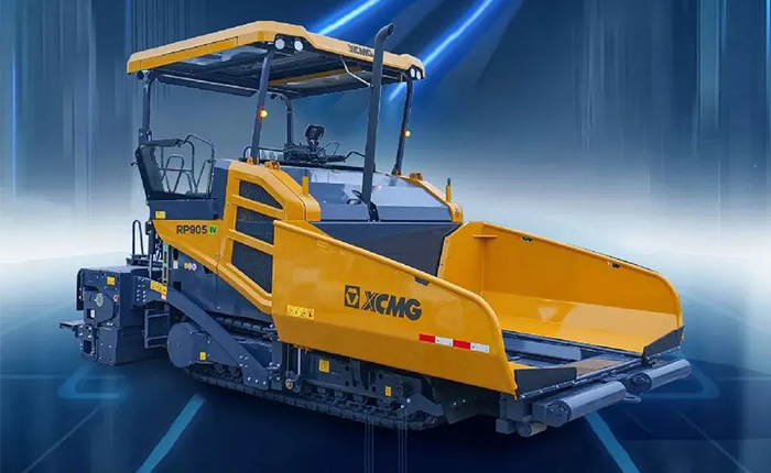 RP905IV摊铺机：沥青多功能，筑就品质之路