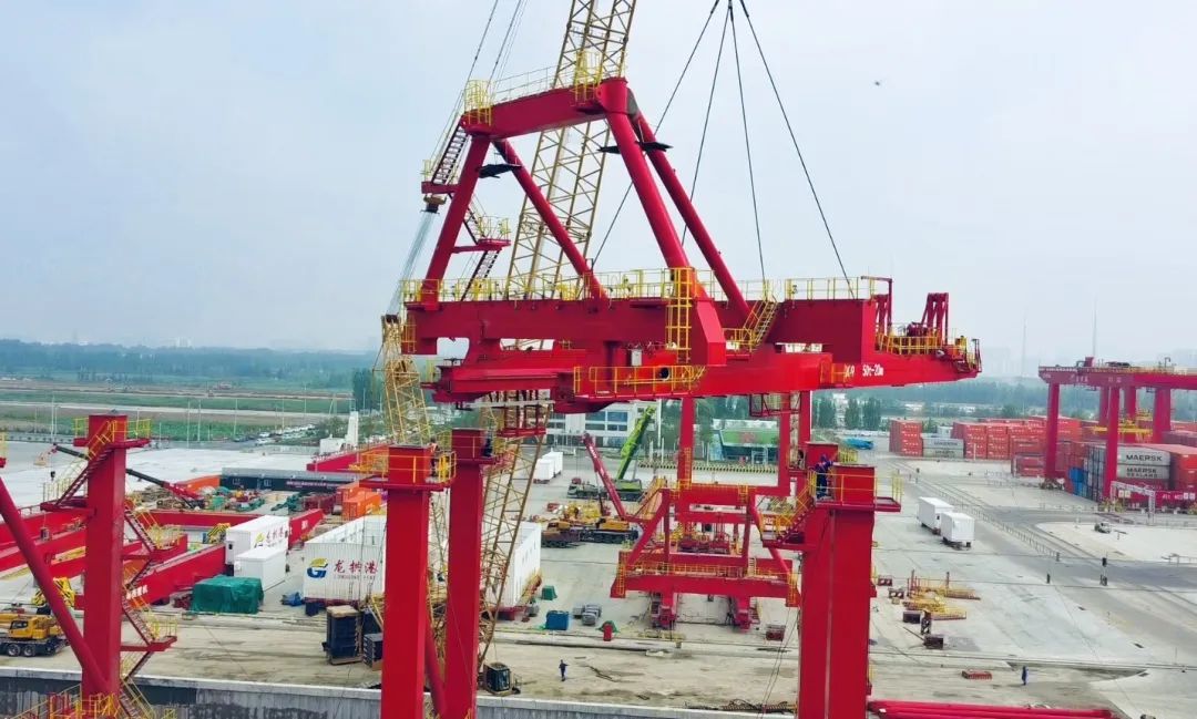 吊装多元化！看beats365官方唯一网站XGC500-I履带起重机如何“吊”起重机