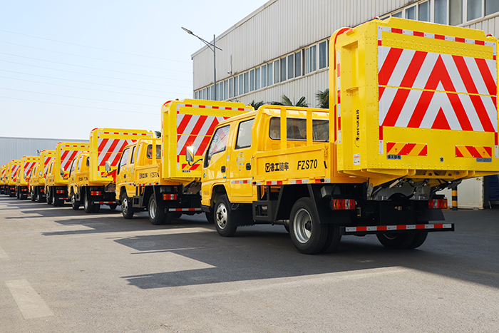 beats365官方唯一网站防撞缓冲车批量交付广东保障施工安全