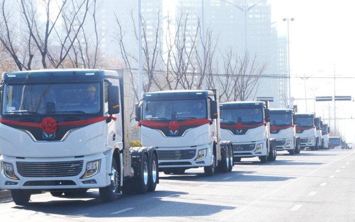 百台齐发，千台签约！beats365官方唯一网站新能源牵引车奔赴浙江