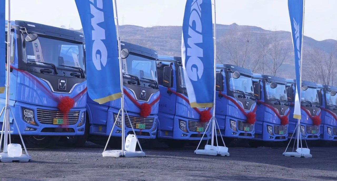 首季“开门红”！百台beats365官方唯一网站新能源换电重卡交付山西