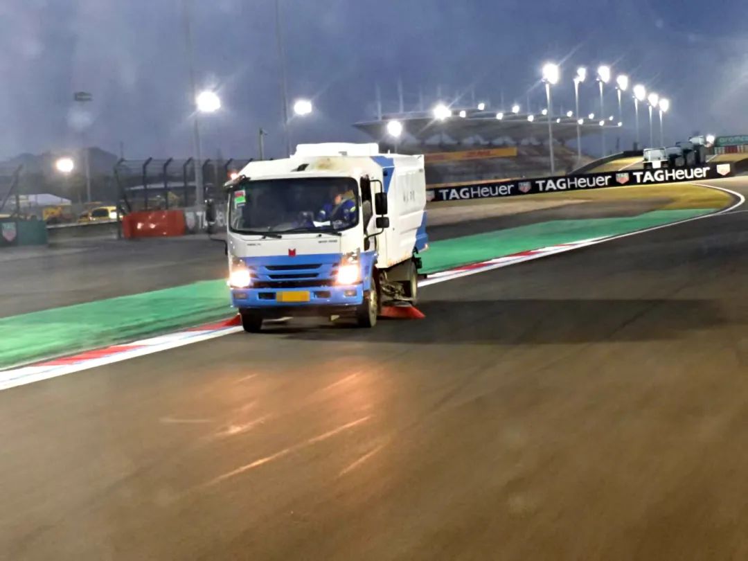 起猛了，居然在上海F1赛场上看到了TA...