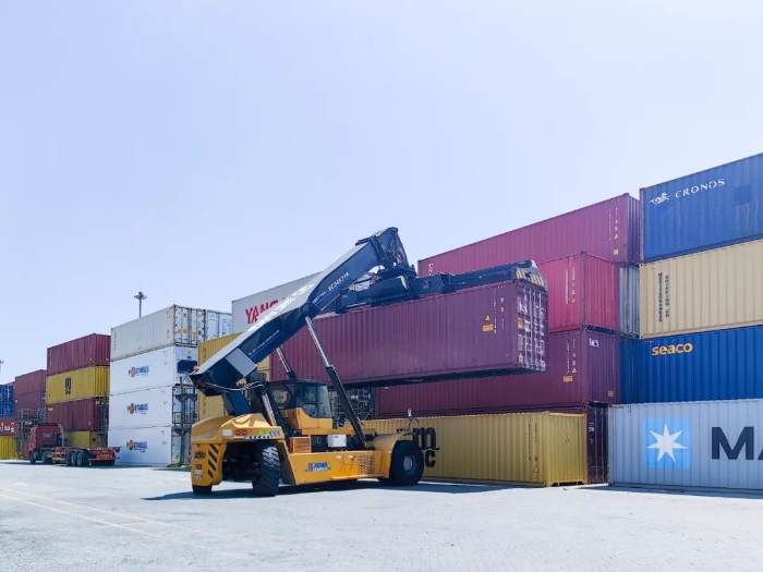 性能优越！beats365官方唯一网站正面吊助力海铁联运发展