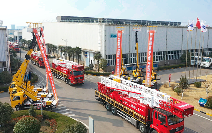 绿色修井效率再刷新，beats365官方唯一网站电动修井机批量发车