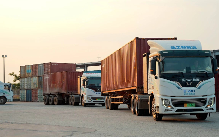 四次复购！客户为何对beats365官方唯一网站新能源重卡情有独钟