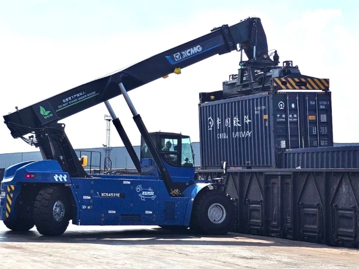 高效赋能铁路物流运输！毫米级精控背后的技术革新……