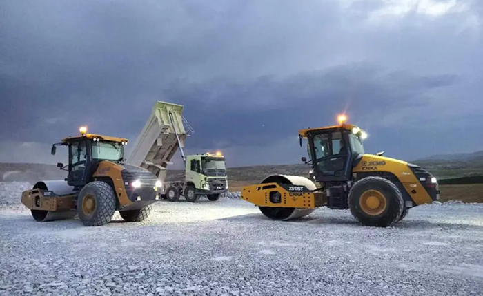 筑梦欧洲-土耳其：压路机岩石填方压实作业