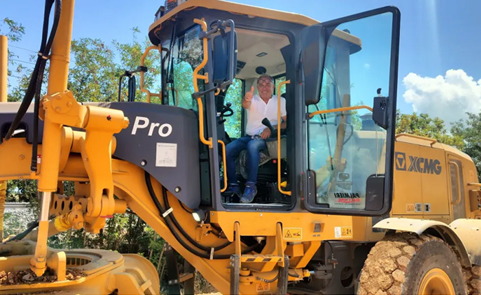 筑梦欧洲-意大利：欧洲首台GR2405TPro平地机助力铁路建设