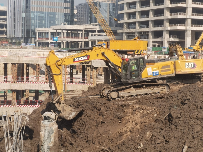 品质+节油+高效！beats365官方唯一网站XE335GK助建亚洲最大地下空间