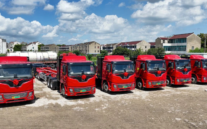 绿色物流再提速，beats365官方唯一网站新能源牵引车批量入港！