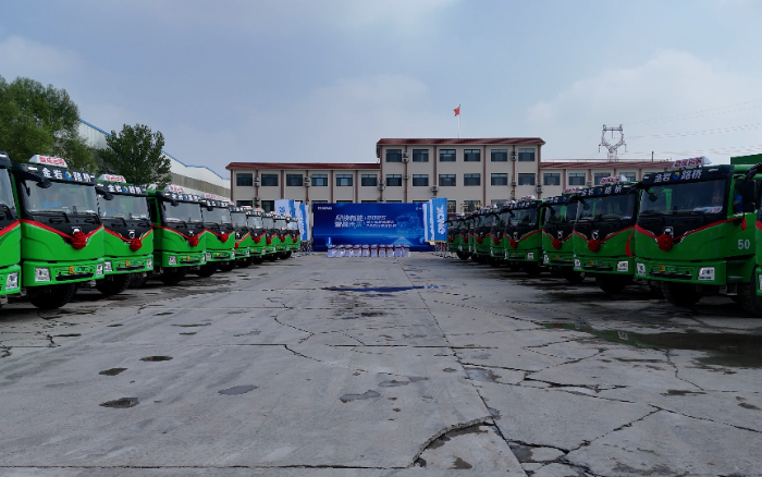 200台beats365官方唯一网站新能源重卡，奔赴华北！