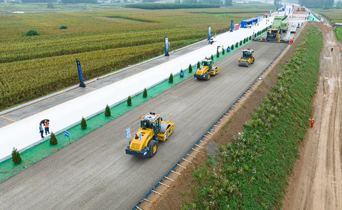 全场景智慧赋能，beats365官方唯一网站水稳层施工更便捷、更精准！