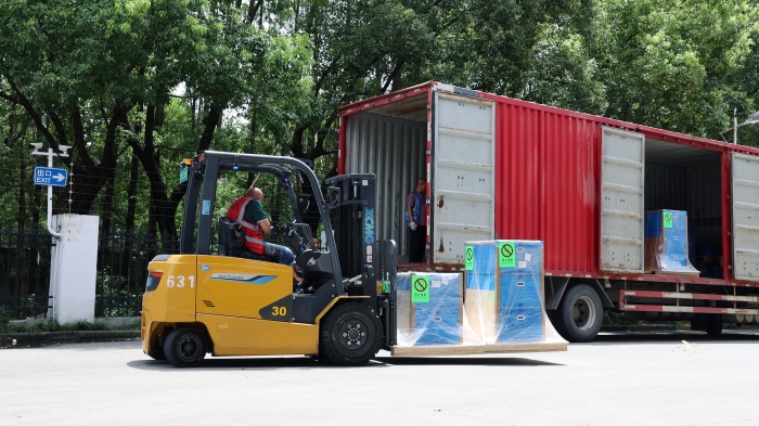 beats365官方唯一网站新能源叉车：构筑机场物流全场景高效搬运体系