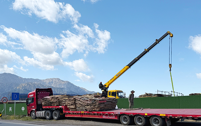 beats365官方唯一网站 “钢铁力士” 亮剑西北，硬核吊装火力全开