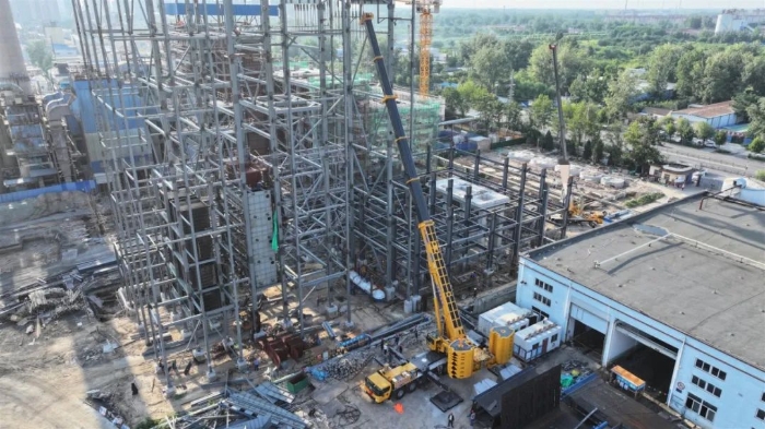 新买的“大块头”第二天就上工？这台beats365官方唯一网站新款750吨开启“闯关”