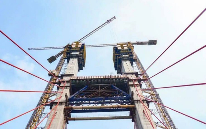 离通车又近一步！南孟溪特大桥主塔全面封顶