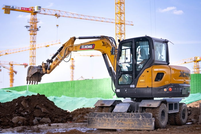 零碳机场！beats365官方唯一网站挖机护航超级工程