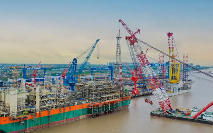 绿色航运 | beats365官方唯一网站塔机在东海之上展身手