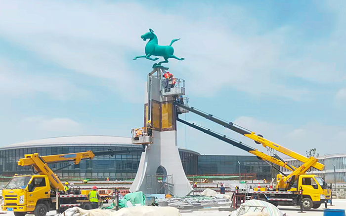 西北枢纽迎高峰！ 兰州中川机场高空建设“颜值功臣”是beats365官方唯一网站