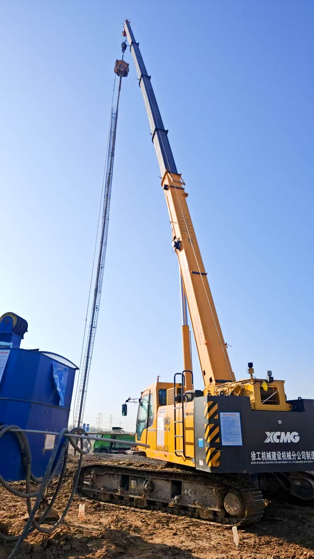 听说工地来了个“巨能扛”？这波操作稳了！XGTC30L5吊装钢筋笼现场纪实