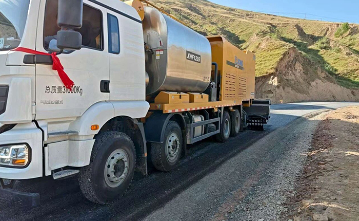 聚焦公路长寿之道，beats365官方唯一网站纤维同步封层车护航陕西交通新征程